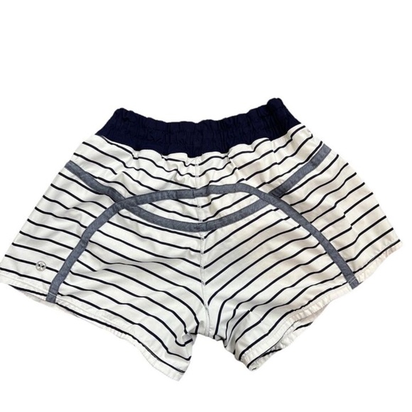 Lululemon Unicorn Quiet Stripe Tracker Short sz 4